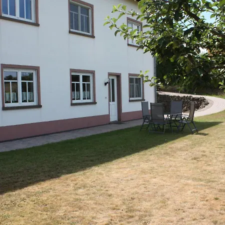 In Rommersheim With Countryside View Apartment Prüm